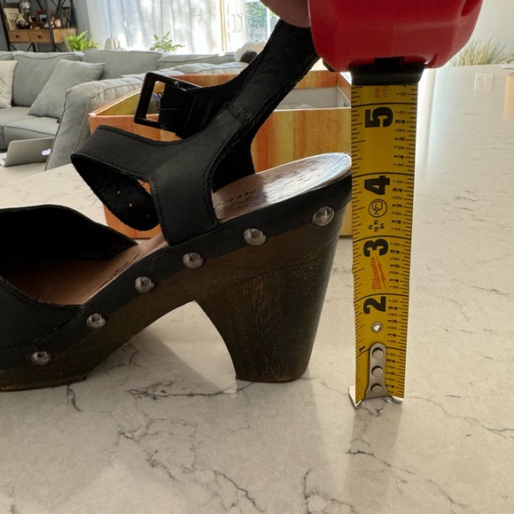 Free people collab with Jeffrey Campbell, Kathleen, black clogs size 9 - Picture 8 of 8